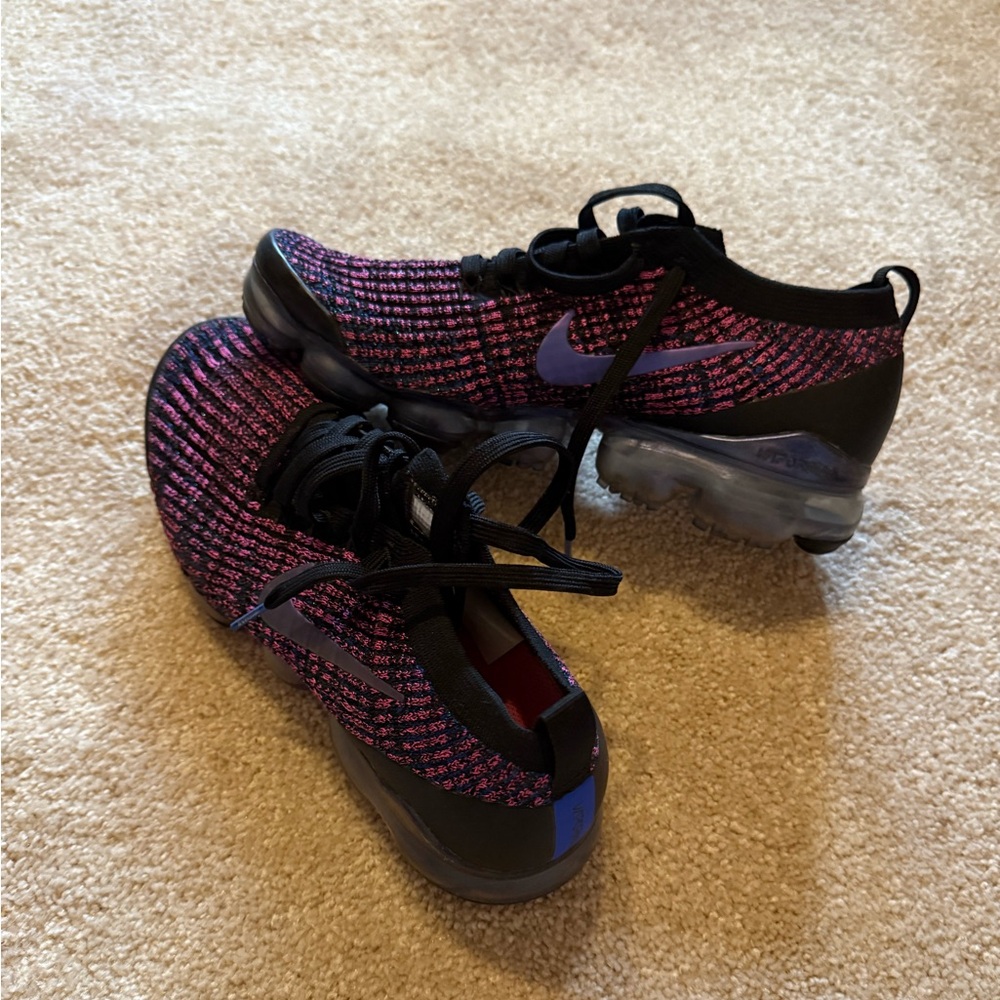 Nike Flyknit VaporMax - Black and Purple 👟